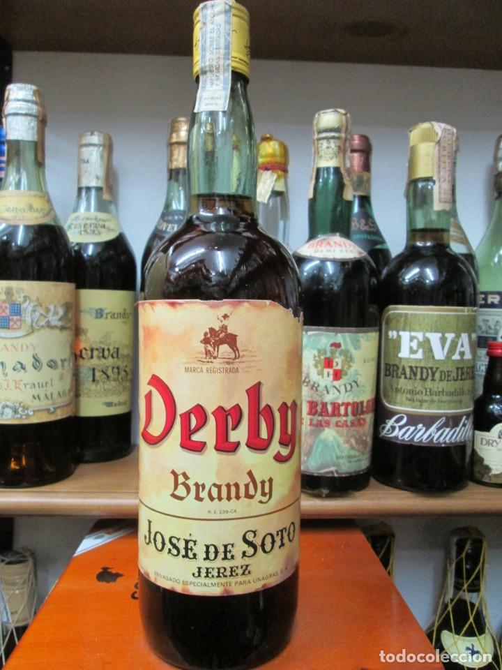 Coleccionismo de vinos y licores: ANTIGUA BOTELLA BRANDY CO&Ntilde;AC,DERBY DE JOSE SOTO DECADA 80-90