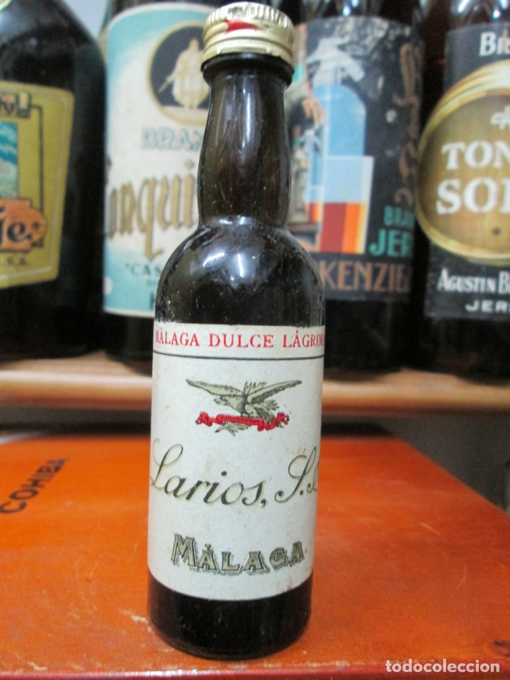 Coleccionismo de vinos y licores: ANTIGUO BOTELLIN BRANDY CO&Ntilde;AC, MALAGA DUCE LAGRIMA, DE LARIOS