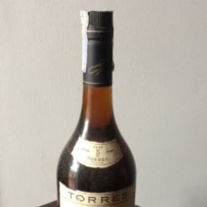 Coleccionismo de vinos y licores: BRANDY TORRES RESERVA 5AÑOS , DE LOS AÑOS 80. Lote 173120128