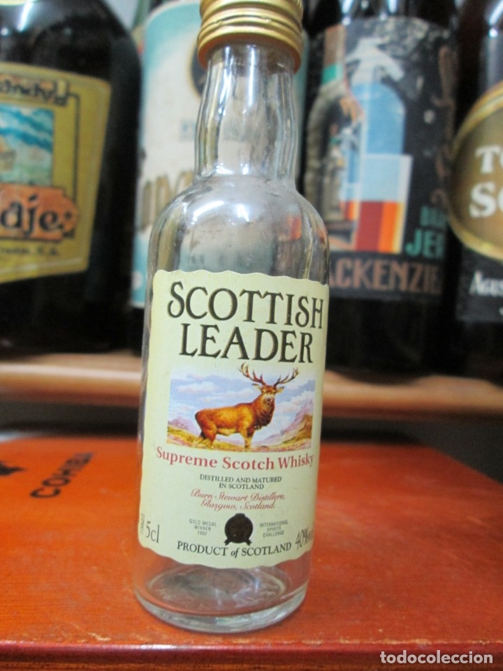 Coleccionismo de vinos y licores: ANTIGUO BOTELLIN BRANDY CO&Ntilde;AC SCOTTIS LEADER SUPREME SCOTCH WHISKY