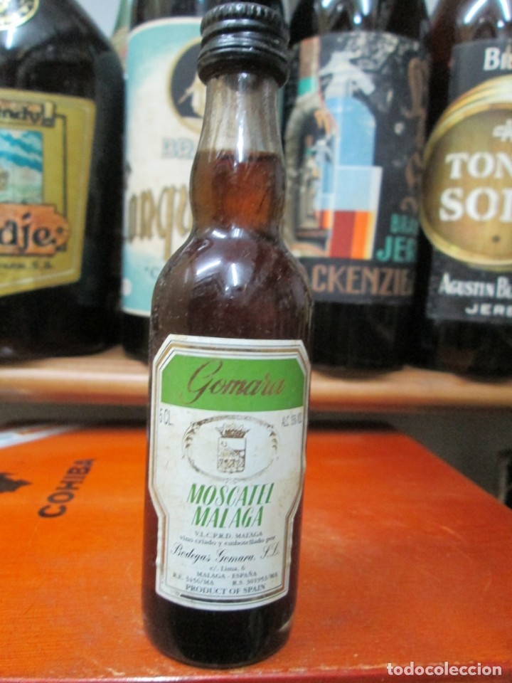 Coleccionismo de vinos y licores: ANTIGUO BOTELLIN BRANDY CO&Ntilde;AC, GONARA MOSCATEL MALAGA