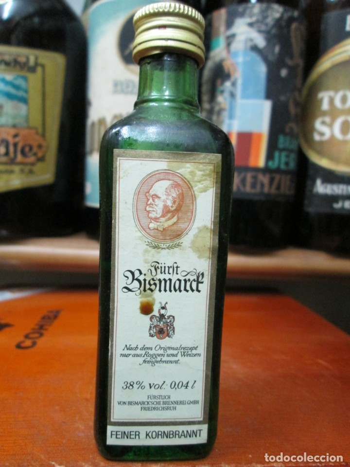 Coleccionismo de vinos y licores: ANTIGUO BOTELLIN BRANDY CO&Ntilde;AC, FURFT BISMARCE