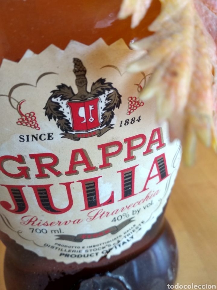 Coleccionismo de vinos y licores: Grappa Julia. Precintada - Foto 5