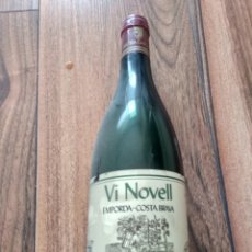 Coleccionismo de vinos y licores: VI NOVELL. OLIVEDA. AÑO 1982. Lote 176976383