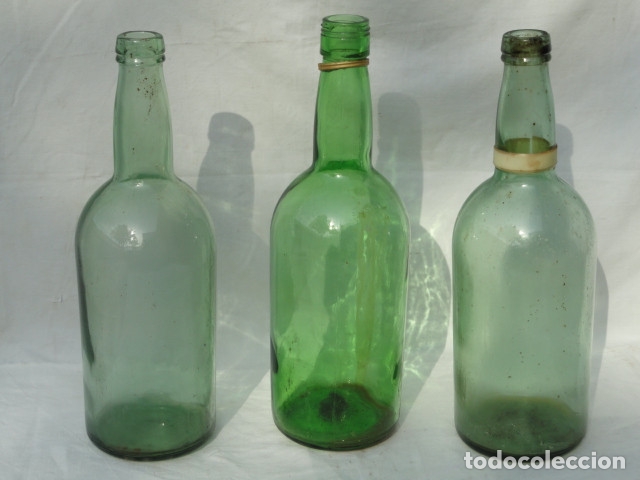 Coleccionismo de vinos y licores: LOTE 3 BOTELLAS BOTELLONES 2L DE BRANDY VACIAS. A&Ntilde;OS 70.