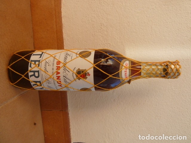 Coleccionismo de vinos y licores: Brandy Centenario Terry. Precinto 4 pts. - Foto 7