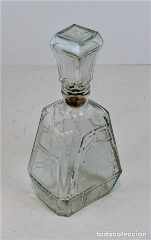 Comparable Fahrenheit Coordinar botella para licor de cristal tallado. - Compra venta en todocoleccion