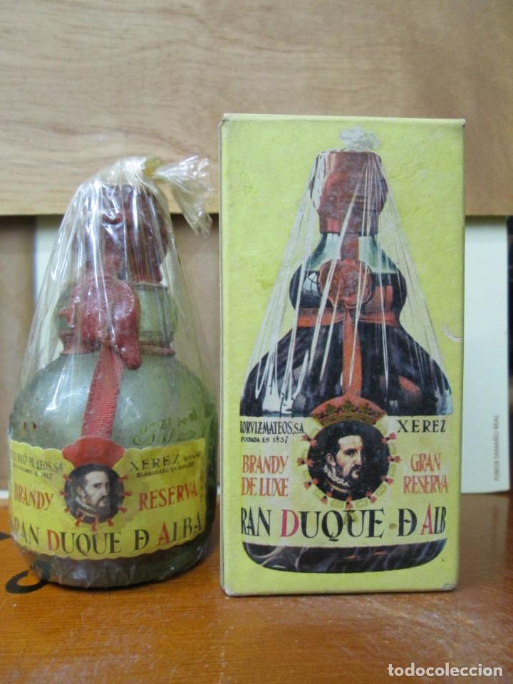 Coleccionismo de vinos y licores: ANTIGUAO BOTELLIN BRANDY, RESERVA GRAN DUQUE DE ALBA, DE ZOILO RUIZ MATEOS