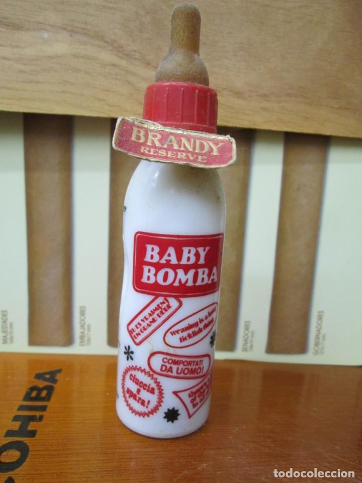 Coleccionismo de vinos y licores: ANTIGUO BOTELLIN BRANDY RESERVE BABY BOMBA