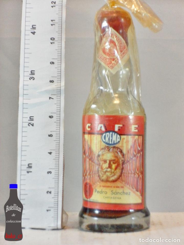 Coleccionismo de vinos y licores: BOTELLITA BOTELLIN CREMA DE CAFE LICOR 49 PEDRO SANCHEZ CARTAGENA