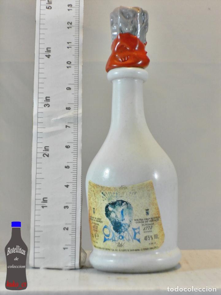 Coleccionismo de vinos y licores: BOTELLITA BOTELLIN BRANDY DE JEREZ CONDE DE OSBORNE DALI SOLERA GRAN RESERVA OSBORNE Y CIA