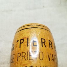 Coleccionismo de vinos y licores: ANTIGUO PALILLERO MADERA ANIS PIERROT CONSTANTINA. Lote 191307113