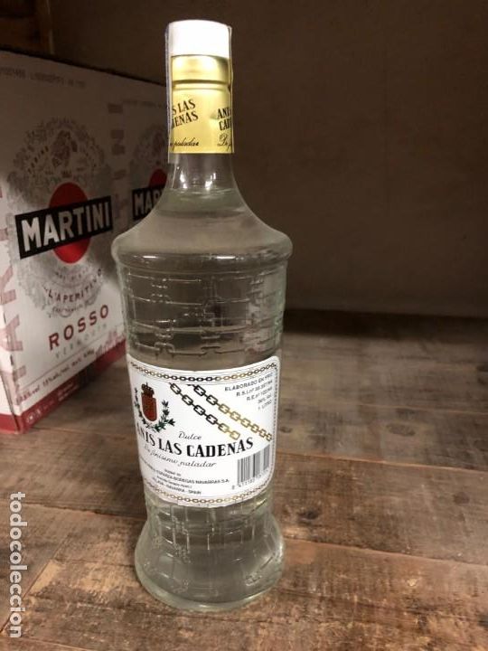 Coleccionismo de vinos y licores: BOTELLA EN CRISTAL DE ANIS LAS CADENAS ETIQUETA ANTIGUA 1 LITRO