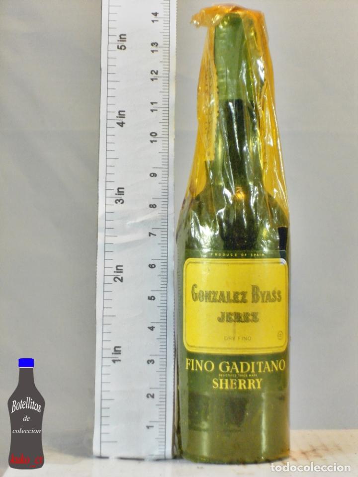 Sammlung von Weinen und Lik&ouml;ren: BOTELLITA BOTELLIN FINO GADITANO SHERRY GONZALEZ BYASS JEREZ