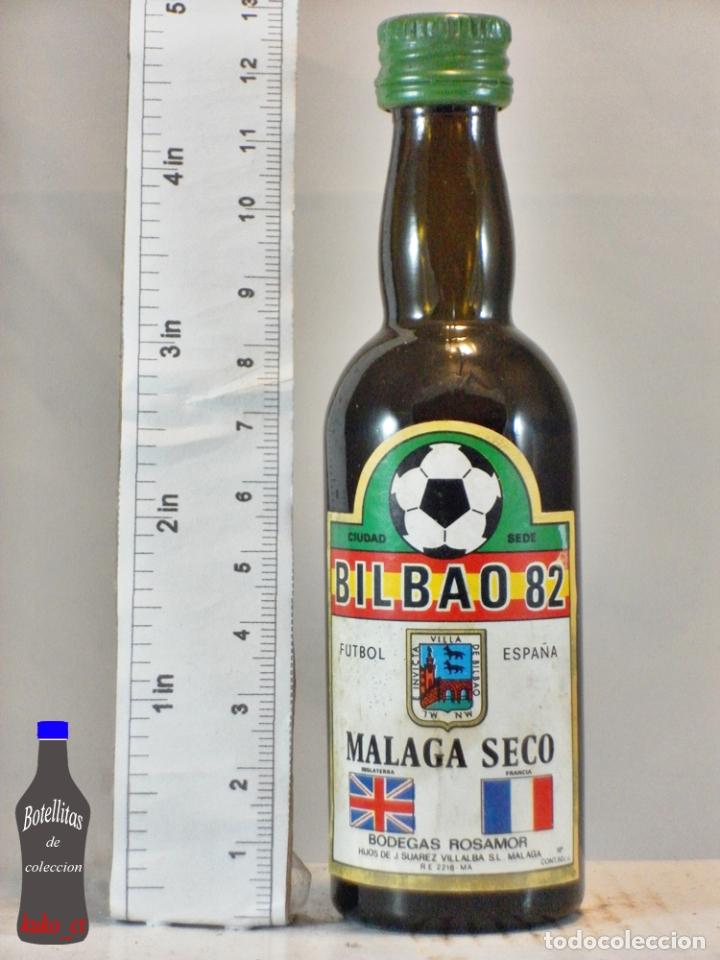 Sammlung von Weinen und Lik&ouml;ren: BOTELLITA BOTELLIN MALAGA SECO MUNDIAL 82 BILBAO INGLATERRA FRANCIA BODEGAS ROSAMOR MALAGA