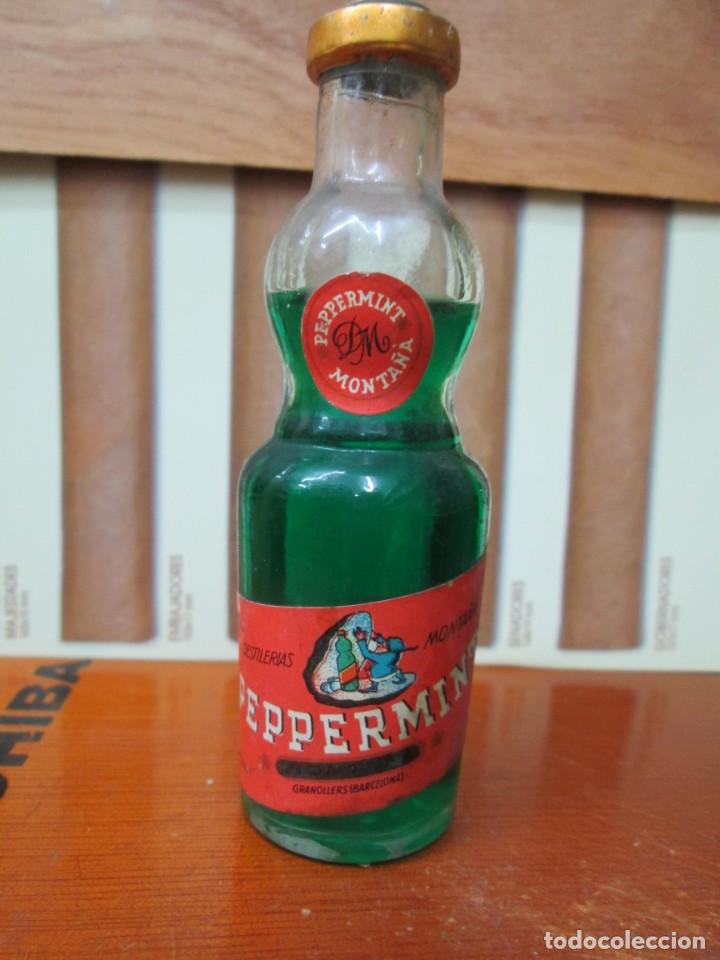 Collection of wines and liquors: ANTIGUO BOTELLIN, PEPPERMIN MONTA&Ntilde;A.