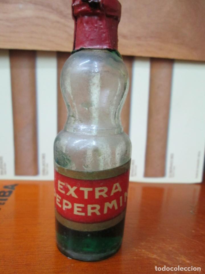 Collection of wines and liquors: ANTIGUO BOTELLIN, EXTRA PEPPERMIN