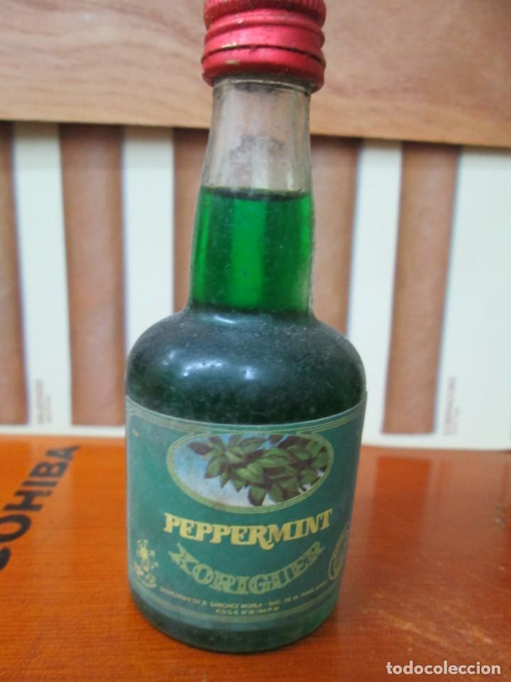 Collection of wines and liquors: ANTIGUO BOTELLIN, PEPPERMIN XORIMGUER