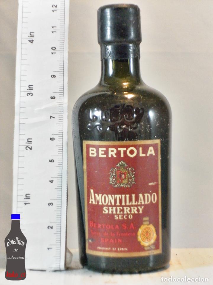 Sammlung von Weinen und Lik&ouml;ren: BOTELLITA BOTELLIN BERTOLA AMONTILLADO SHERY SECO BERTOLA S.A. JEREZ DE LA FRONTERA