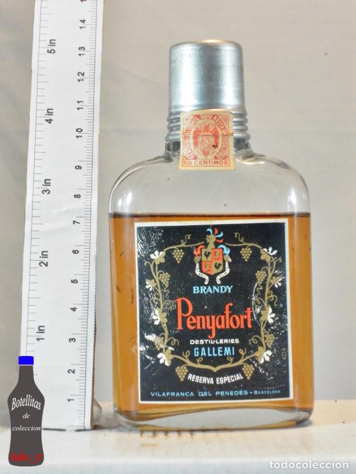 Coleccionismo de vinos y licores: BOTELLITA BOTELLIN PETACA BRANDY PENYAFORT DESTILERIAS GALLEMI VILLAFRANCA