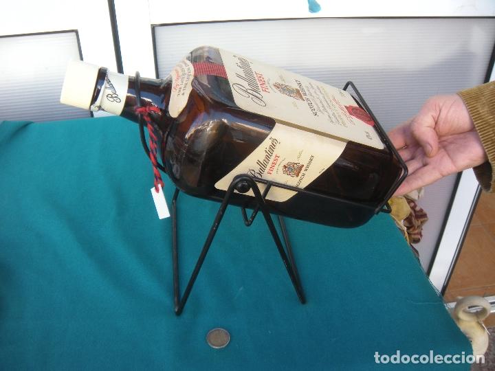 Coleccionismo de vinos y licores: BOTELLA BALLANTINES 3 L. BALANCIN EXPOSITOR