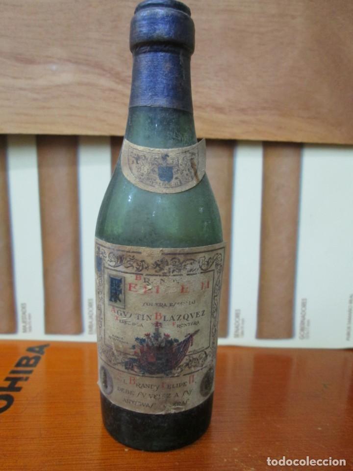 Coleccionismo de vinos y licores: ANTIGUO BOTELLIN, BRANDY FELIPQII DE AGUSTIN BLAZAQUEZ