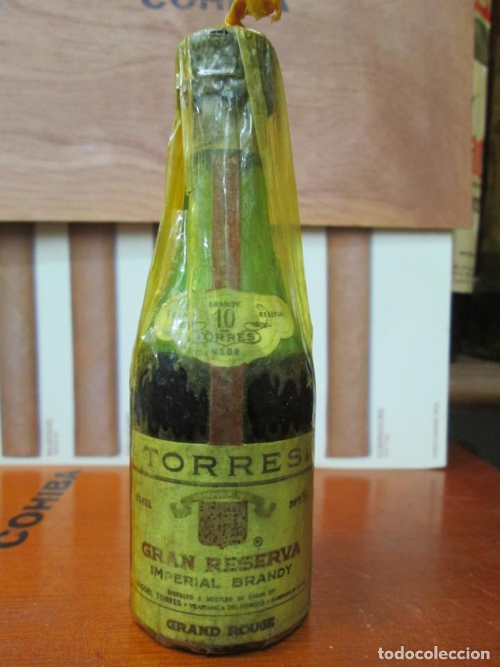 Sammlung von Weinen und Lik&ouml;ren: ANTIGUO BOTELLIN, TORRES GRAN RESERVA, IMPERIAL