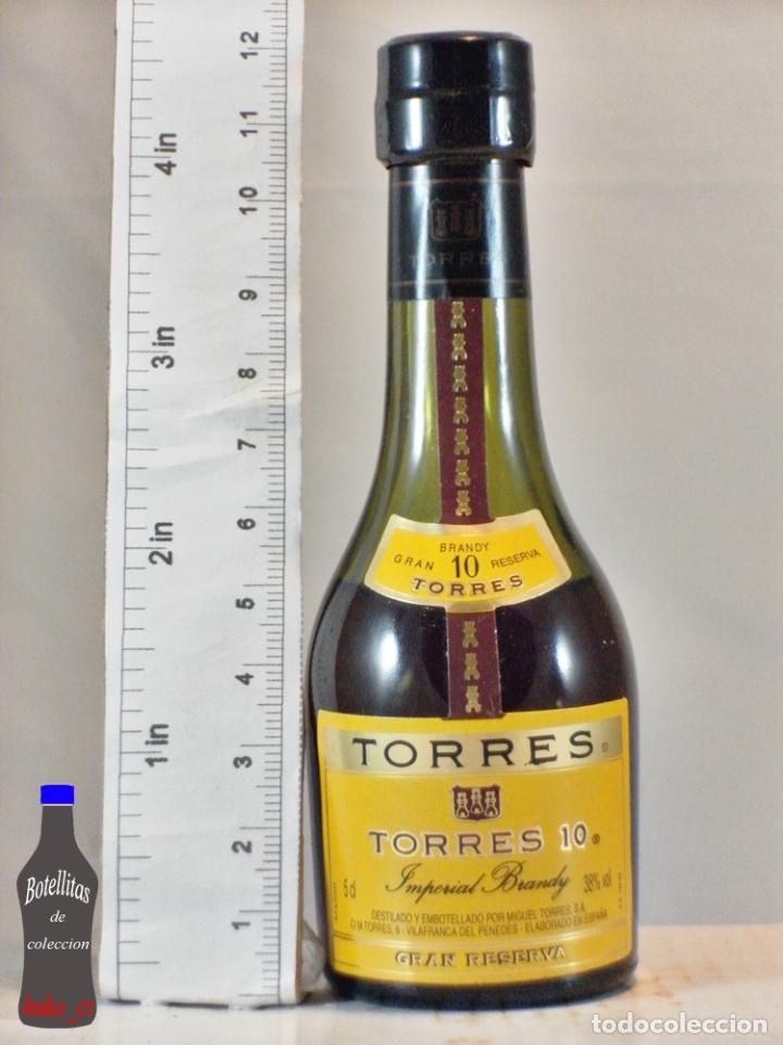 Coleccionismo de vinos y licores: BOTELLITA BOTELLIN IMPERIAL BRANDY TORRES 10 GRAN RESERVA MIGUEL TORRES S.A. VILLAFRANCA DEL PENEDES