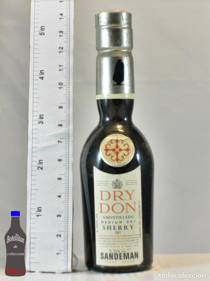 Sammlung von Weinen und Lik&ouml;ren: BOTELLITA BOTELLIN DRY DON AMONTILLADO SHERRY MEDIUM DRY SANDEMAN JEREZ