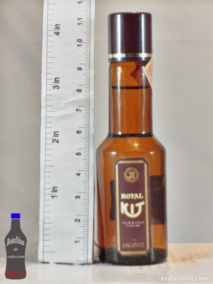 Coleccionismo de vinos y licores: BOTELLITA BOTELLIN ROYAL KIT LICOR BLANCO EXTRA DRY DESTILERIAS ARGENTI HOSPITALET BARCELONA
