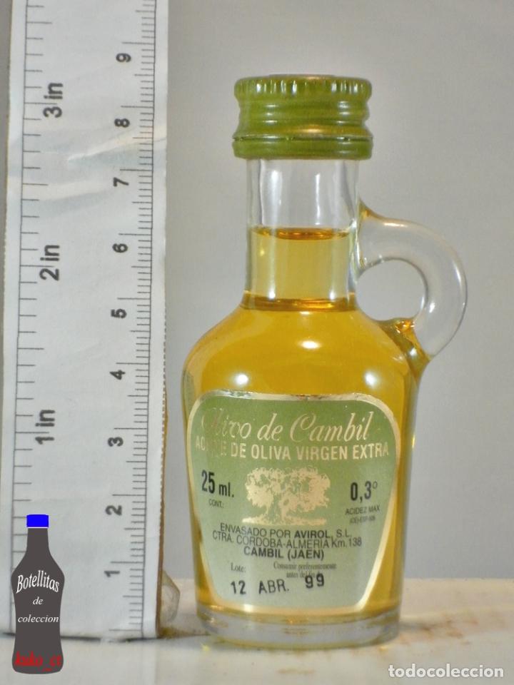 Sammlung von Weinen und Lik&ouml;ren: BOTELLITA BOTELLIN ACEITE DE OLIVA DE CAMBIL AVIROL S.L. CAMBIL JAEN