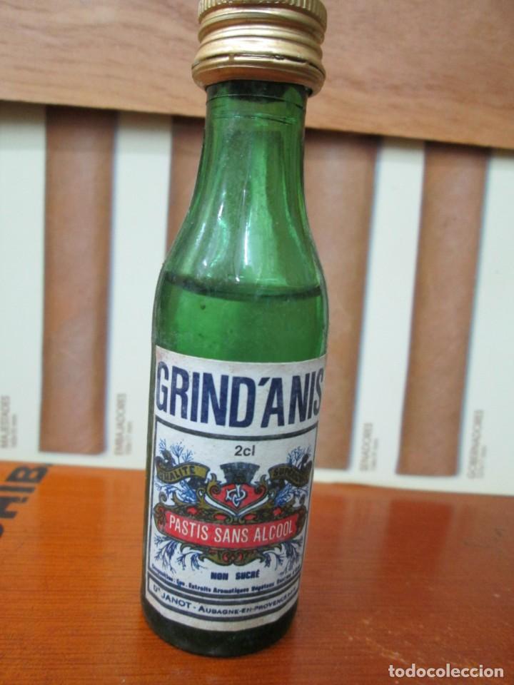 Sammlung von Weinen und Lik&ouml;ren: ANTIGUO BOTELLIN, GRIND'A ANIS