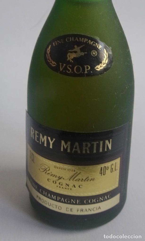 Sammlung von Weinen und Lik&ouml;ren: ANTIGUO BOTELL&Iacute;N DE FINE CHAMPAGNE COGNAC, REMY MARTIN, VER FOTOS