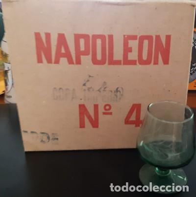 Coleccionismo de vinos y licores: 12 COPAS IMPERIO PARA BRANDY O CO&Ntilde;AC NAPOLEON, VERDES