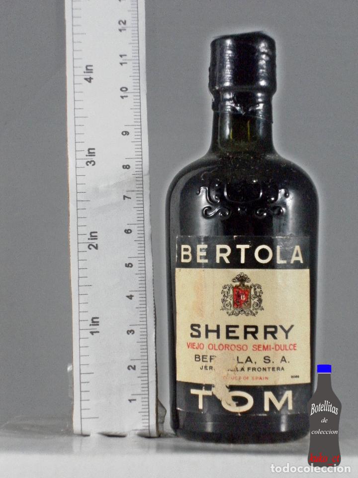 Coleccionismo de vinos y licores: BOTELLITA BOTELLIN BRANDY DICKENS BERTOLA S.A. JEREZ DE LA FRONTERA