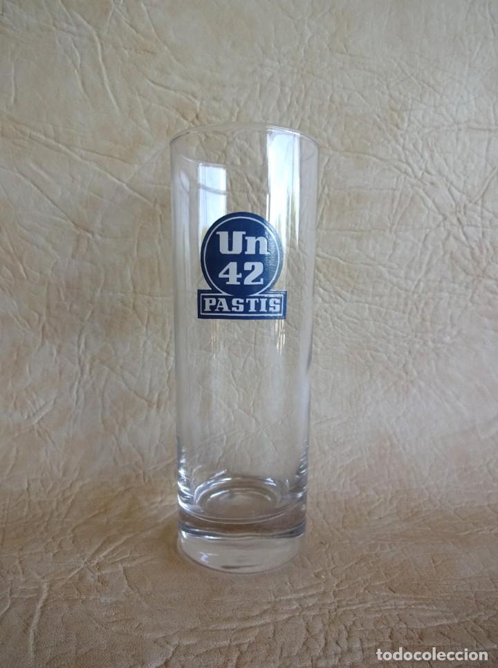 Sammlung von Weinen und Lik&ouml;ren: antiguo vaso un 42 pastis vaso de tubo logo
