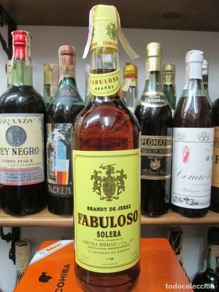 Coleccionismo de vinos y licores: ANTIGUA BOTELLA BRANDY CO&Ntilde;AC, FABULOSO