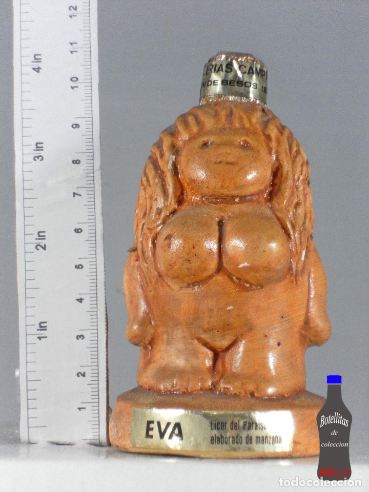 Coleccionismo de vinos y licores: BOTELLITA BOTELLIN EVA LICOR DEL PARAISO DESTILERIAS CAMPENY MASNOU BARCELONA