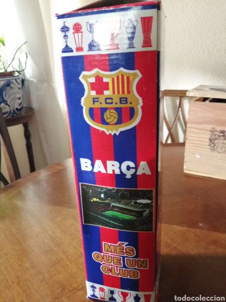 Coleccionismo de vinos y licores: Curiosa botella del Barcelona - Foto 3