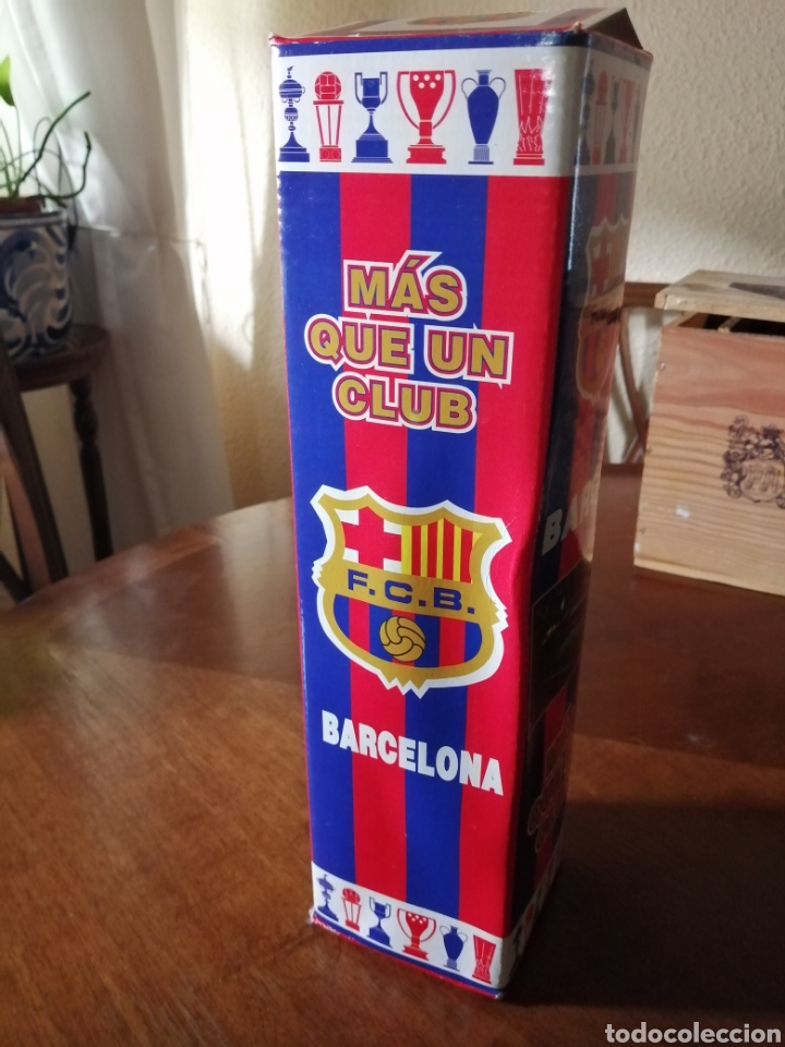Coleccionismo de vinos y licores: Curiosa botella del Barcelona - Foto 4