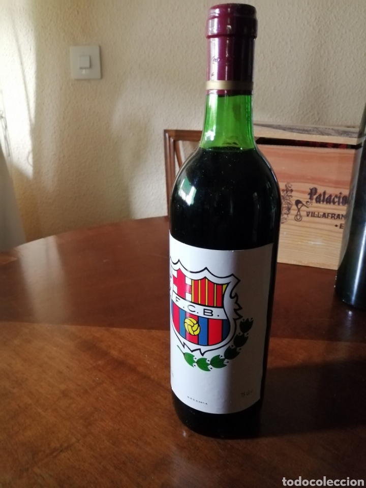 Coleccionismo de vinos y licores: Curiosa botella del Barcelona - Foto 5