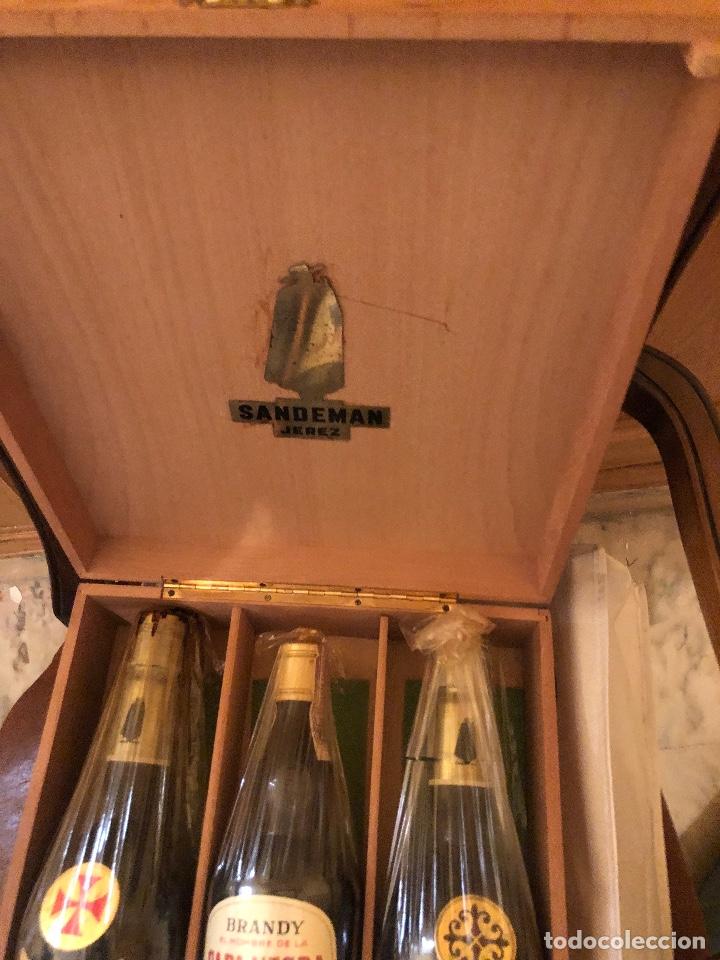 Coleccionismo de vinos y licores: SANDEMAN, ESTUCHE NUEVO ! - Foto 2
