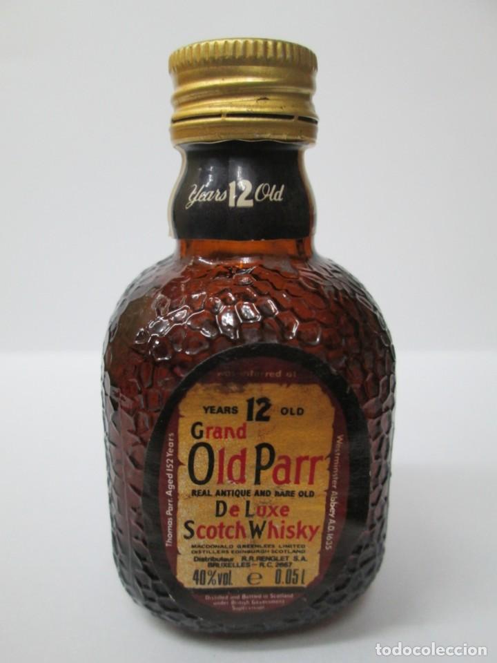 Coleccionismo de vinos y licores: ANTIGUO BOTELLIN BRANDY CO&Ntilde;AC, GRAND OLD PARR WHISKY