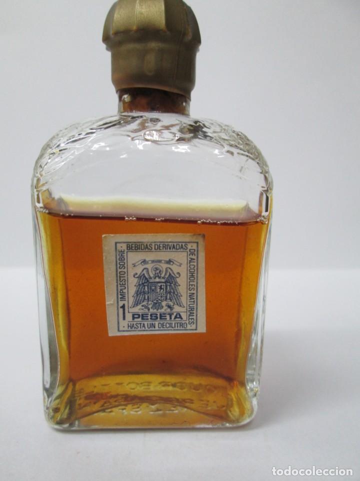 Coleccionismo de vinos y licores: ANTIGUO BOTELLIN BRANDY CO&Ntilde;AC, BEBIDAS DERIVADAS