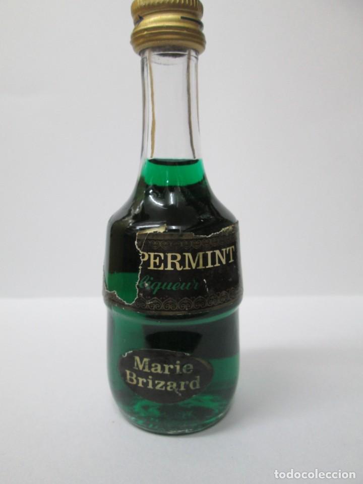 Coleccionismo de vinos y licores: ANTIGUO BOTELLIN BRANDY CO&Ntilde;AC, PEPPERMINT DE MARIE BRIZARD