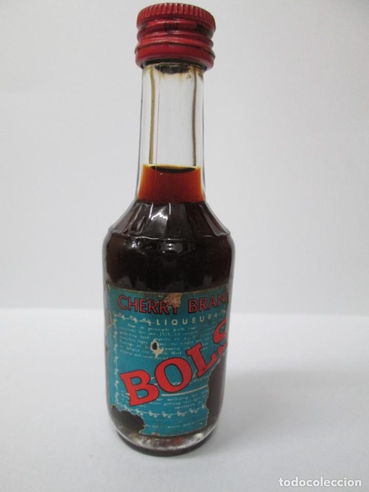 Coleccionismo de vinos y licores: ANTIGUO BOTELLIN BRANDY CO&Ntilde;AC, CHERRY BRANDY BOLS