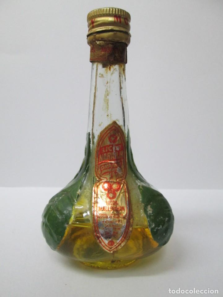 Coleccionismo de vinos y licores: ANTIGUO BOTELLIN BRANDY CO&Ntilde;AC, LICOR NARANJA MALLORQUIN