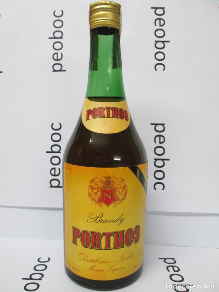 Coleccionismo de vinos y licores: ANTIGUA BOTELLA BRANDY CO&Ntilde;AC,PORTHOS DESTILERIAS NICOLAS, IMPUESTO DE 4 PTS, DECADA 60-70