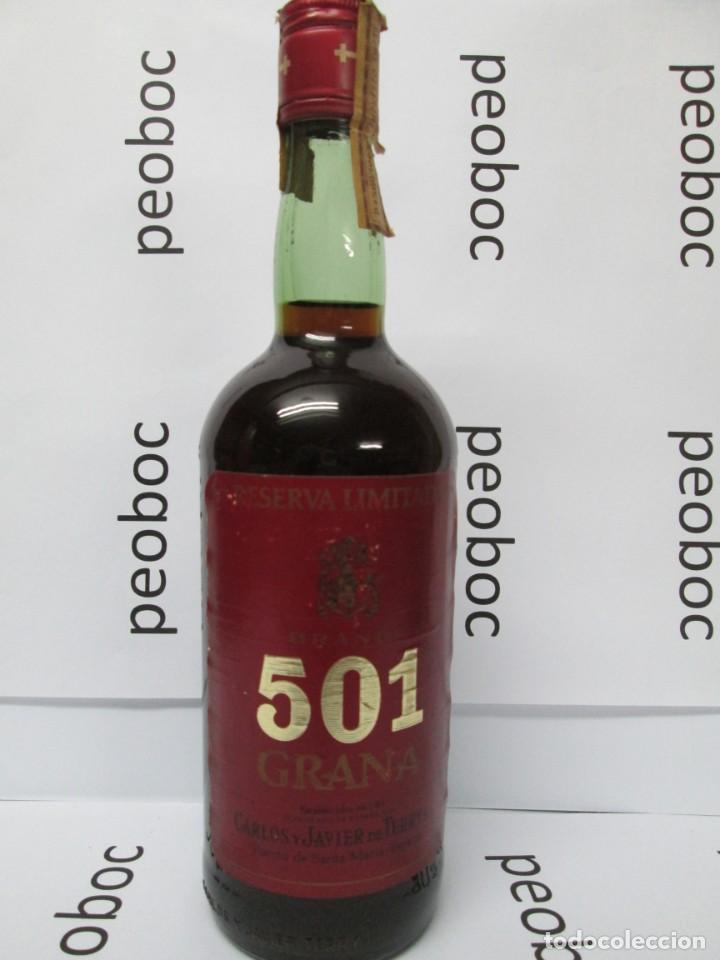 Coleccionismo de vinos y licores: ANTIGUA BOTELLA BRANDY CO&Ntilde;AC, 501 GRANA, IMPUESTO DE 4 PTS, DECADA 60-70
