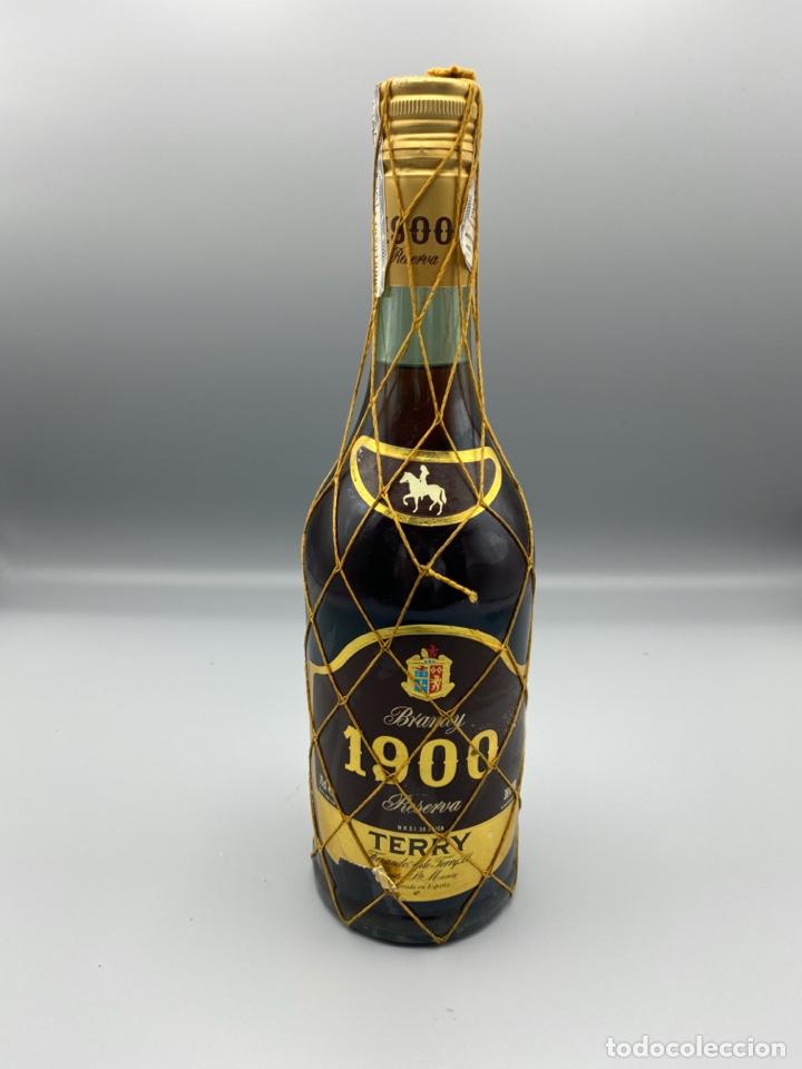 Coleccionismo de vinos y licores: BOTELLA. BRANDY 1900 RESERVA TERRY. 75 CL. 38% VOL. PUERTO SANTA MARIA. A&Ntilde;OS 80. VER FOTOS